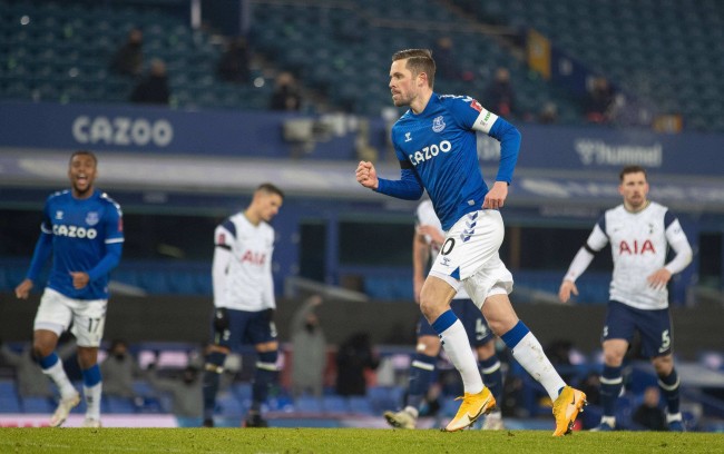 让鹈鹕的防 让鹈鹕的防