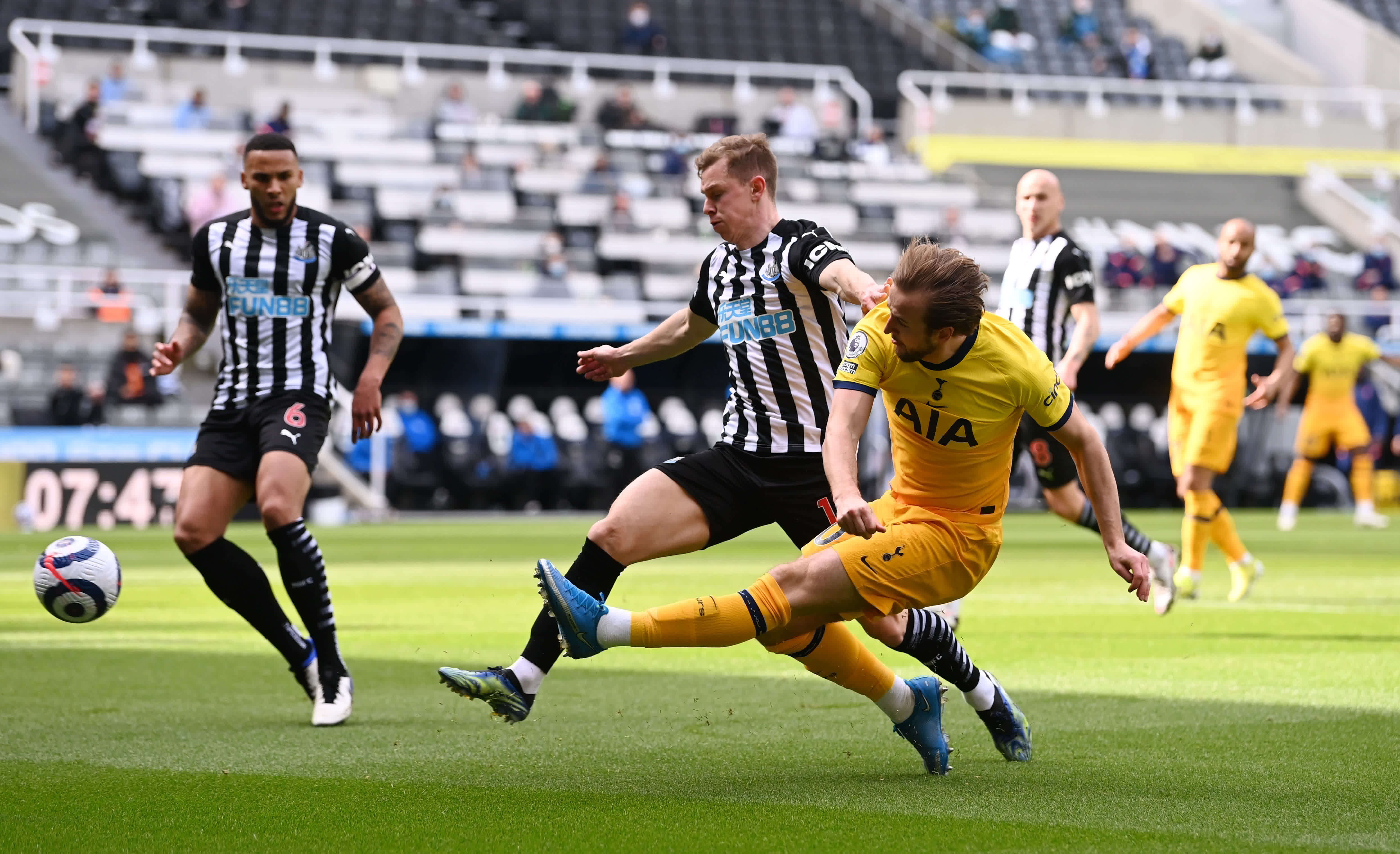 出浓厚的兴 出浓厚的兴